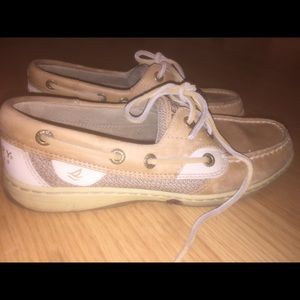 tan Sperry top-siders